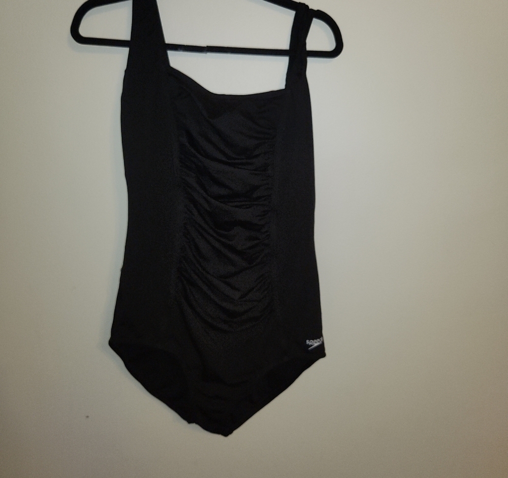 Speedo Women's Elegant Black One Piece